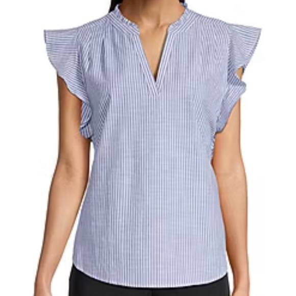 Liz Claiborne Tops - Liz Claiborne Women's Blue and Whote Flutter Sleeve Blouse EUC Size - Medium